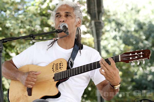 CHRIS COMBETTE - 2012-09-09 - PARIS - Square de la Place des Fetes - 